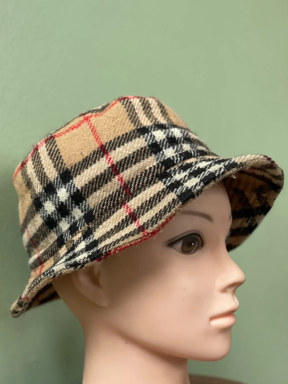 Burberry Women's Hat Beige Check Plaid Bucket Style Size M Authenticated